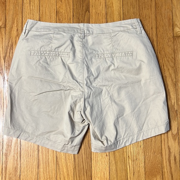 Old Navy Shorts - Picture 5 of 5